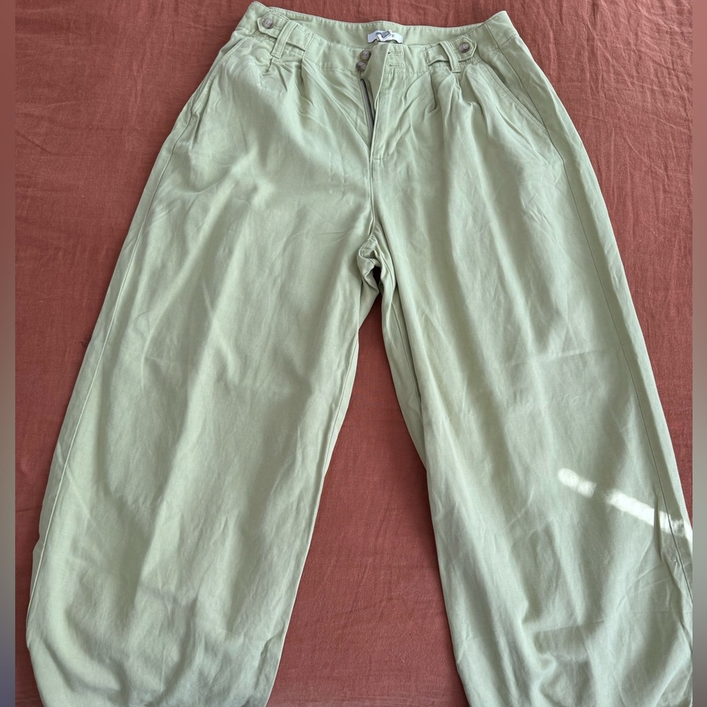 The Petite Harlow Wide-Leg Pant, size 6